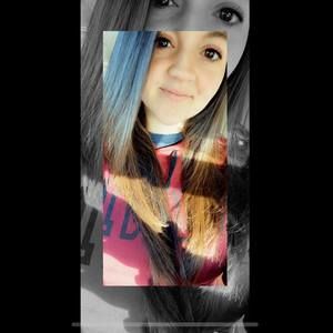 Meet your Posher, Denielle